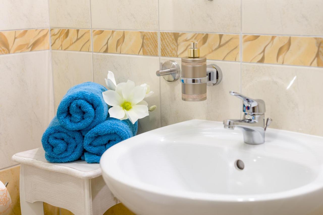 Rooms Mira By Anastasia Zagreb Ngoại thất bức ảnh